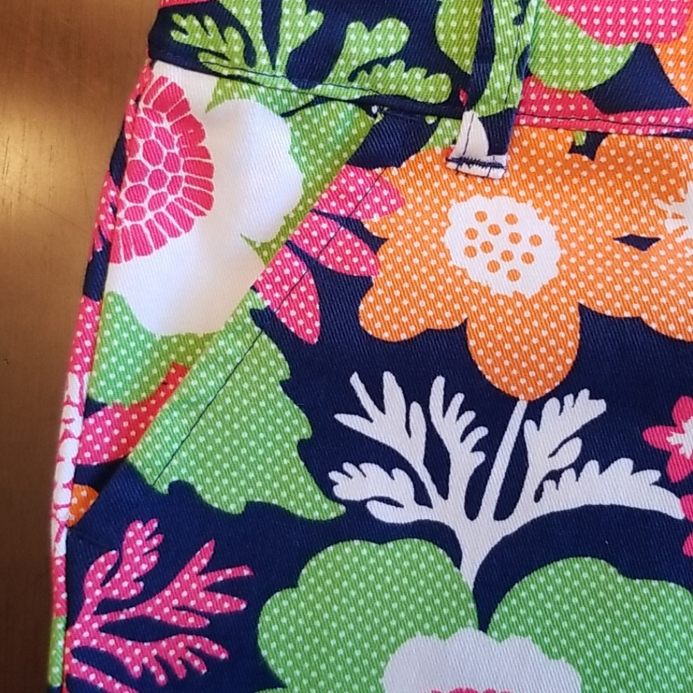 Girls Button Shorts - Picture 3 of 5